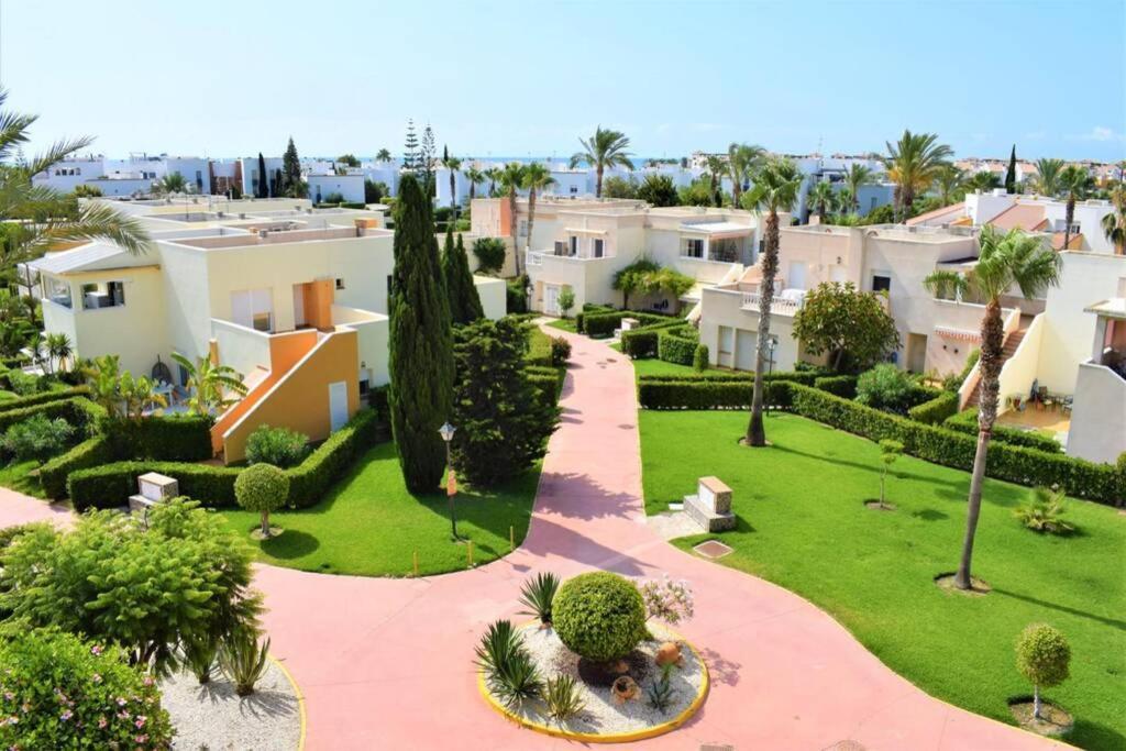Bahía de Vera - Apartamento Naturista con 3 piscinas junto a playa Playas de Vera Exterior foto